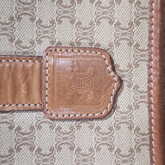 ๐ฏ๐ฅ๐ AUTHENTIC CELINE MACADAM CROSSBODY WITH ADJUSTABLE STRAP 8x10x4 - Picture 2 of 11